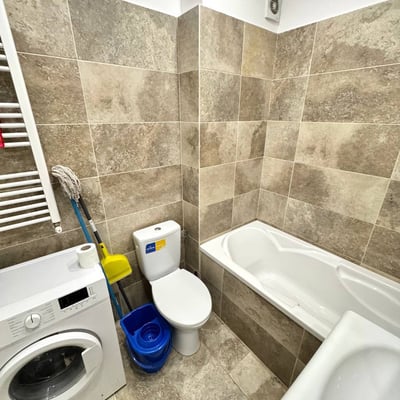 Miete eines gemütlichen 1-Zimmer-Apartments mit Balkon und Klimaanlage in Bukarest, Rumänien